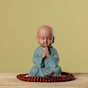 Tradičná Čínska Fialová Piesku Malý Mních Figúrka Dekoratívne Keramické Sútra Budhistické Spevy Charakter Ornament Umenia a Remesiel