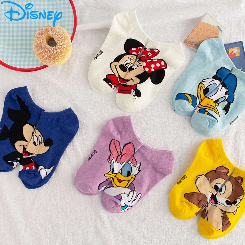 Obrázok /content/Disney-kawaii-mickey-mouse-krátke-žena-ponožky-anime-1-502057.jpeg